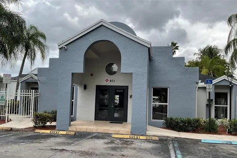 301 SW 113th Way # 301, Pembroke Pines FL 33025
