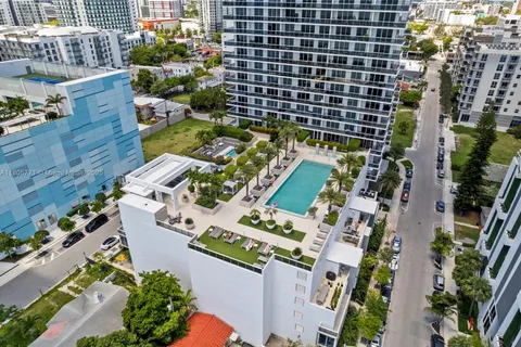 600 NE 27th St, Miami FL 33137