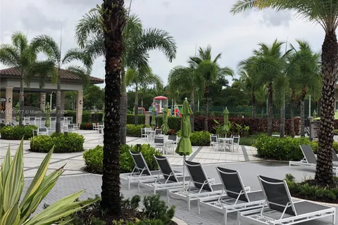 10600 NW 88th St # 203, Doral FL 33178
