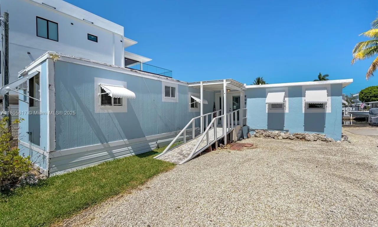 137 Grassy Rd, Key Largo FL 33037