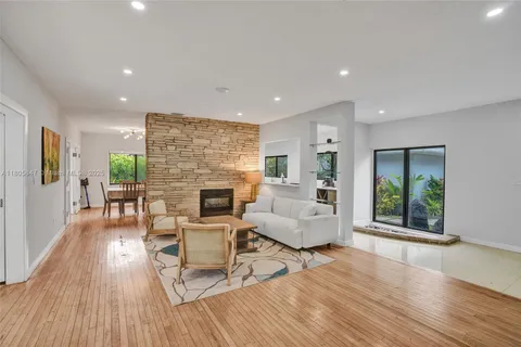 1064 NE 97th St, Miami Shores FL 33138