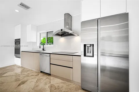5510 NE 18th Ave, Fort Lauderdale FL 33334