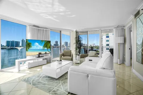 18000 N Bay Rd # 803, Sunny Isles Beach FL 33160