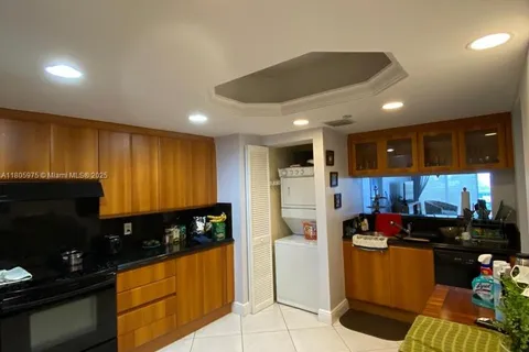 9559 Collins Ave # F, Surfside FL 33154
