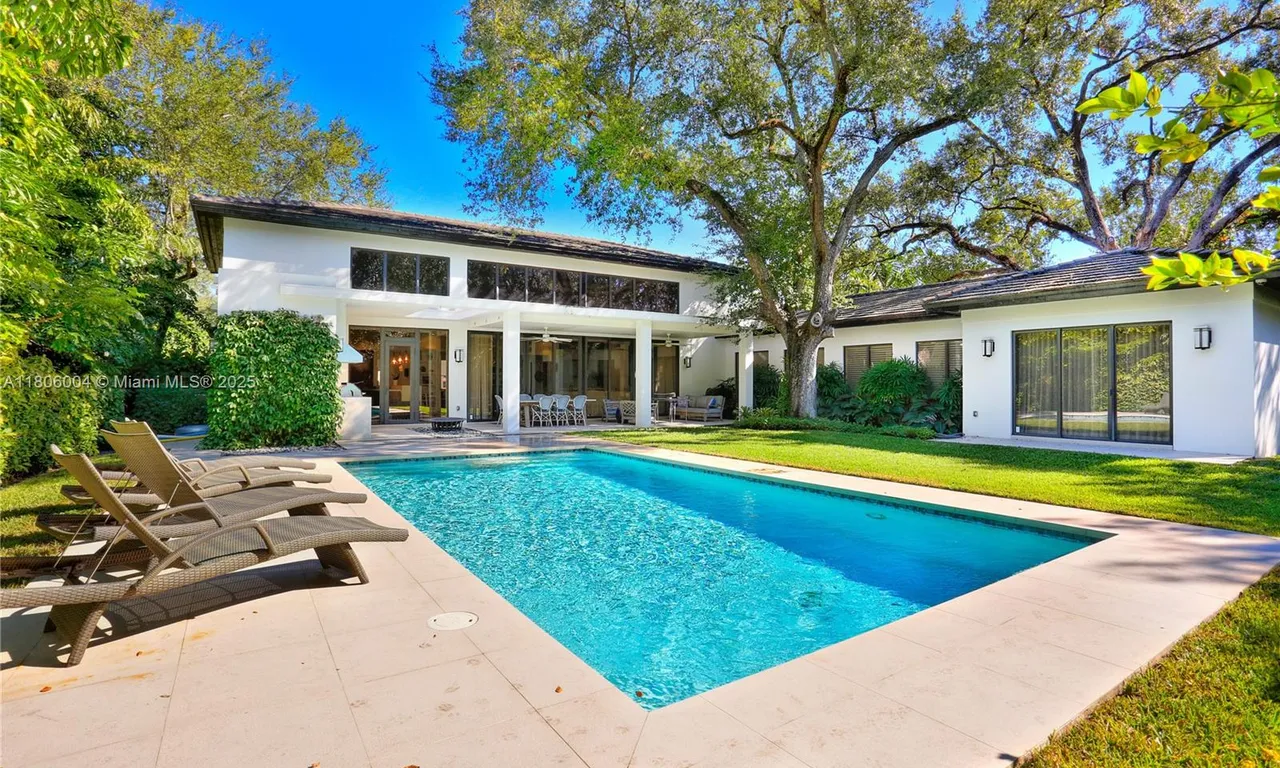 7710 Erwin Rd, Coral Gables FL 33143
