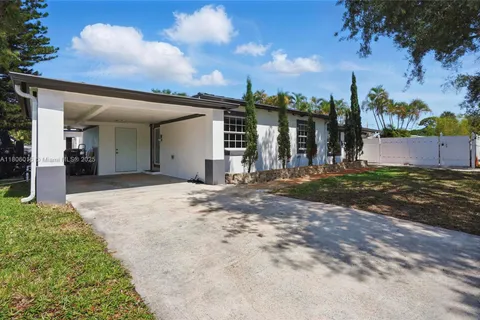 2000 SW 4th Ave # 01, Fort Lauderdale FL 33315