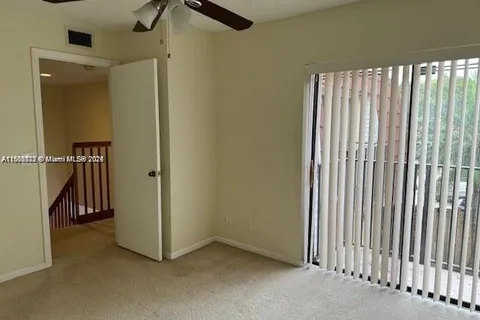 9887 NW 6th Ct, Plantation FL 33324