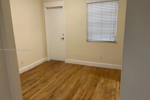 815 W 40 Street # 4, Miami Beach FL 33140