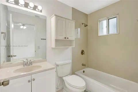 8555 SW 152nd Ave # 103, Miami FL 33193