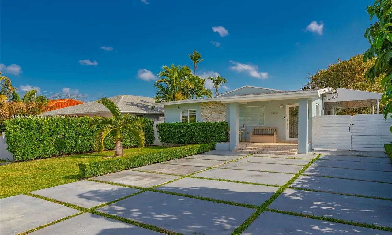 6432 SW 33rd St, Miami FL 33155