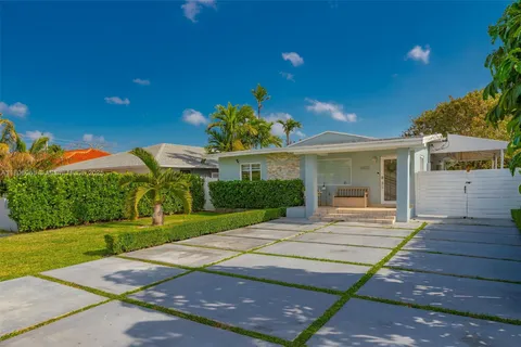 6432 SW 33rd St, Miami FL 33155