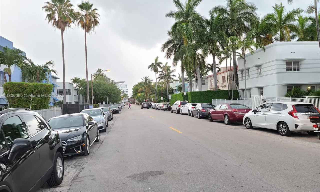 1526 Pennsylvania Ave # 21, Miami Beach FL 33139