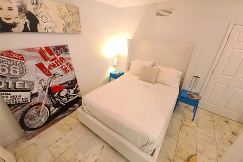 1526 Pennsylvania Ave # 21, Miami Beach FL 33139