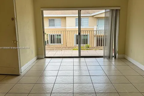 4180 NW 79th Ave # 2D, Doral FL 33166