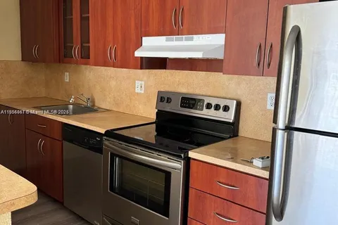 4180 NW 79th Ave # 2D, Doral FL 33166