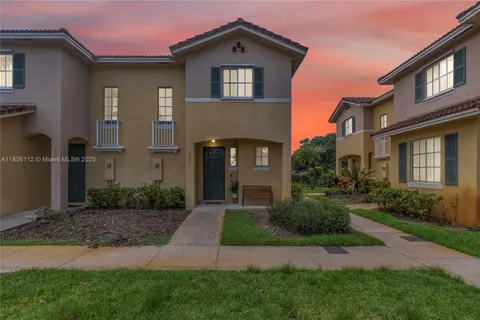 1901 SW 60th Ter, North Lauderdale FL 33068