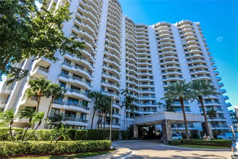 3300 NE 191st St # 409, Aventura FL 33180
