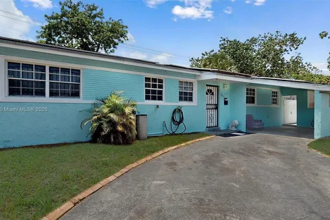 18502 NW 23rd Ct, Miami Gardens FL 33056
