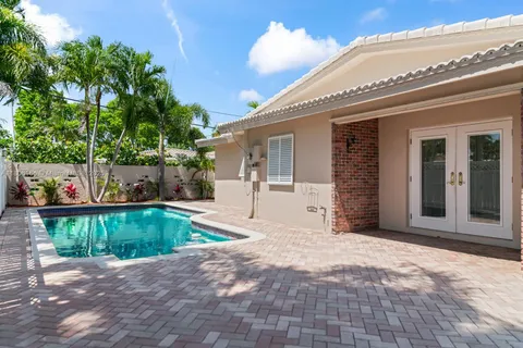 2101 NE 54th Ct, Fort Lauderdale FL 33308