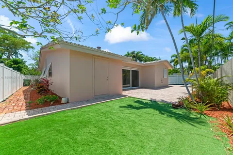 2101 NE 54th Ct, Fort Lauderdale FL 33308