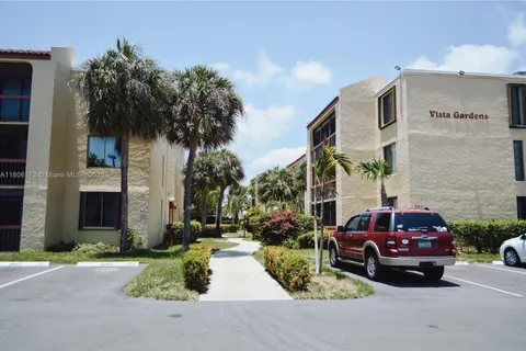733 SE 1st Way # 206, Deerfield Beach FL 33441