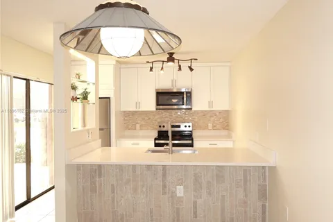 4226 42nd Way, West Palm Beach FL 33407