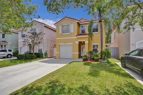 3910 Fern Forest Rd, Cooper City FL 33026