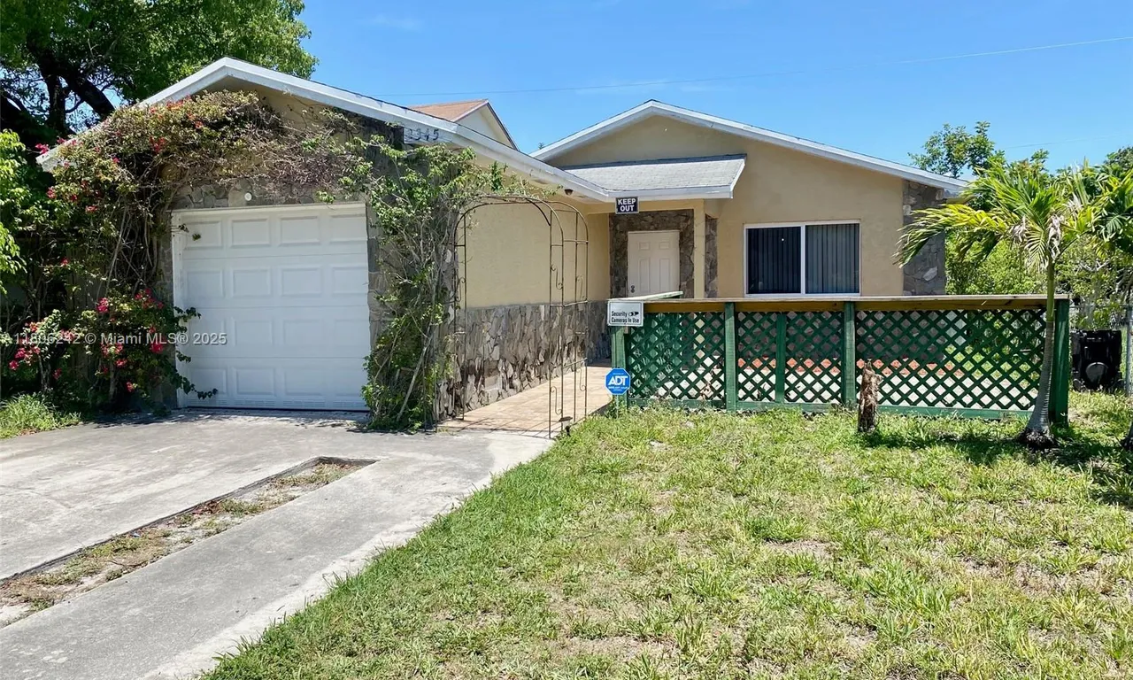2345 Douglas St # 0, Hollywood FL 33020