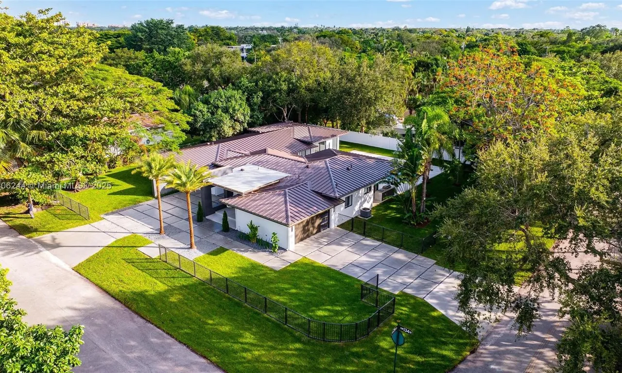 7530 SW 134th St # 0, Pinecrest FL 33156