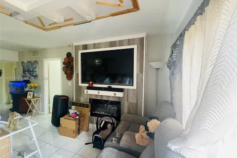 17101 NW 57th Ave # 314, Miami Gardens FL 33055