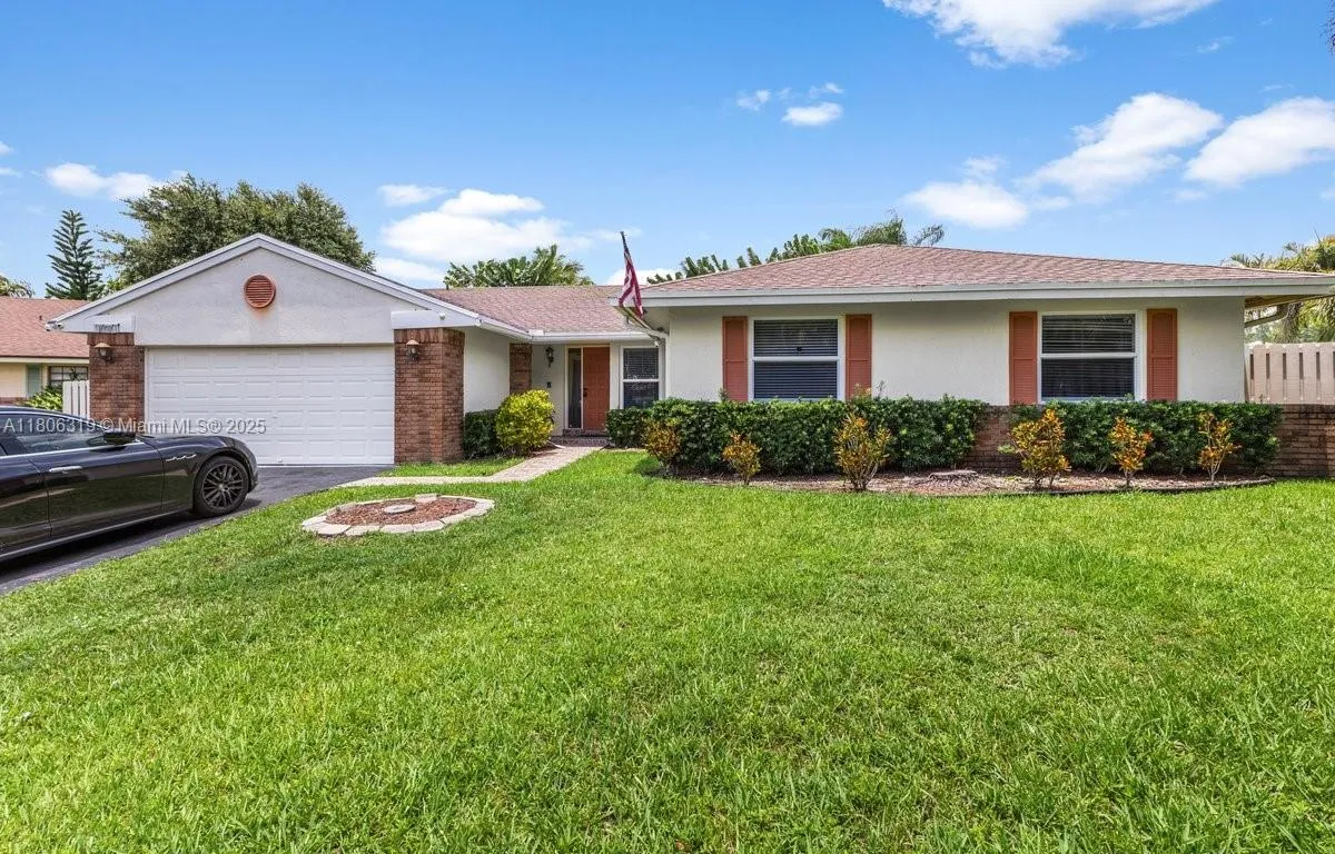 14641 Poplar Hill Ct, Davie FL 33325