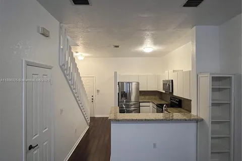 20820 San Simeon Way # G, Miami FL 33179