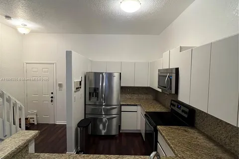 20820 San Simeon Way # G, Miami FL 33179