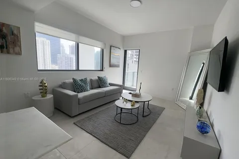 239 SW 9th St # 1901, Miami FL 33130