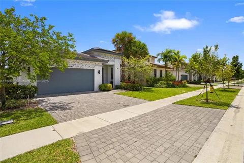 4407 SW 175th Ave, Miramar FL 33029