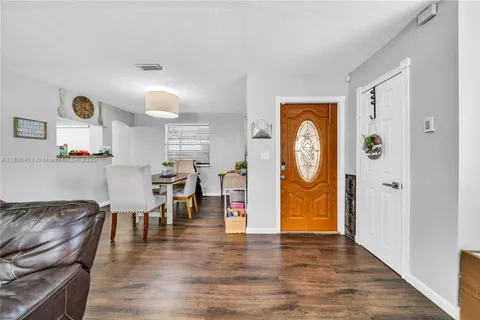 875 E 29th St # 1, Hialeah FL 33013