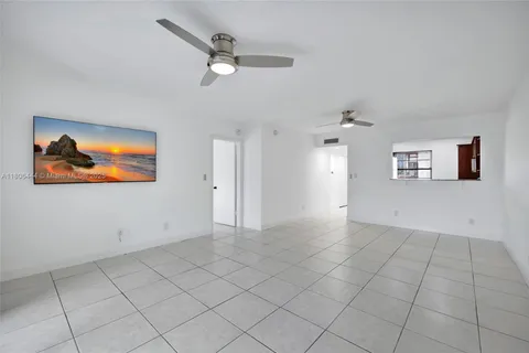 126 S Cypress Rd # 729, Pompano Beach FL 33060