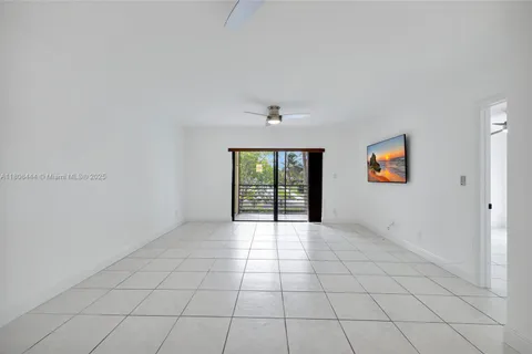 126 S Cypress Rd # 729, Pompano Beach FL 33060