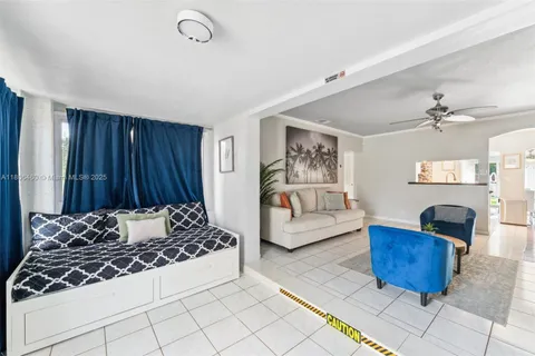 37 SW 11, Dania Beach FL 33004