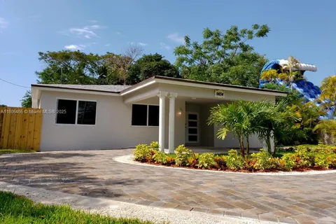 6634 SW 76th Ter, South Miami FL 33143