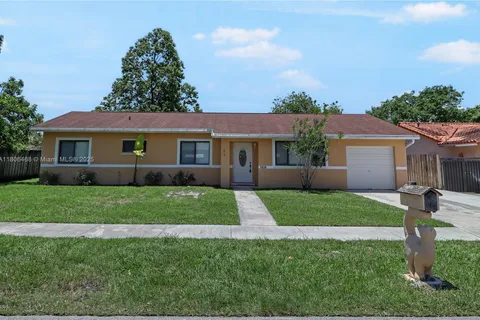 9936 SW 155th St, Miami FL 33157