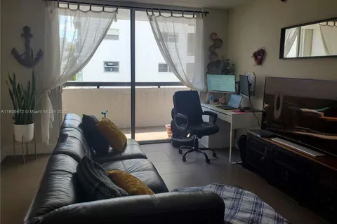 1775 Washington Ave # 4A, Miami Beach FL 33139