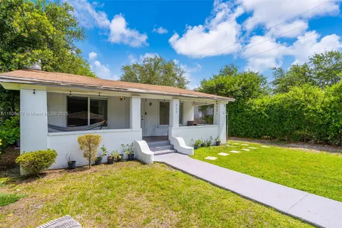 315 NW 50th St # 0, Miami FL 33127