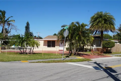 4361 SW 49th Ct, Dania Beach FL 33314