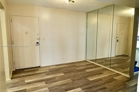 2821 NE 163rd St, N Miami Beach Blvd Apt 4X, North Miami Beach FL 33160