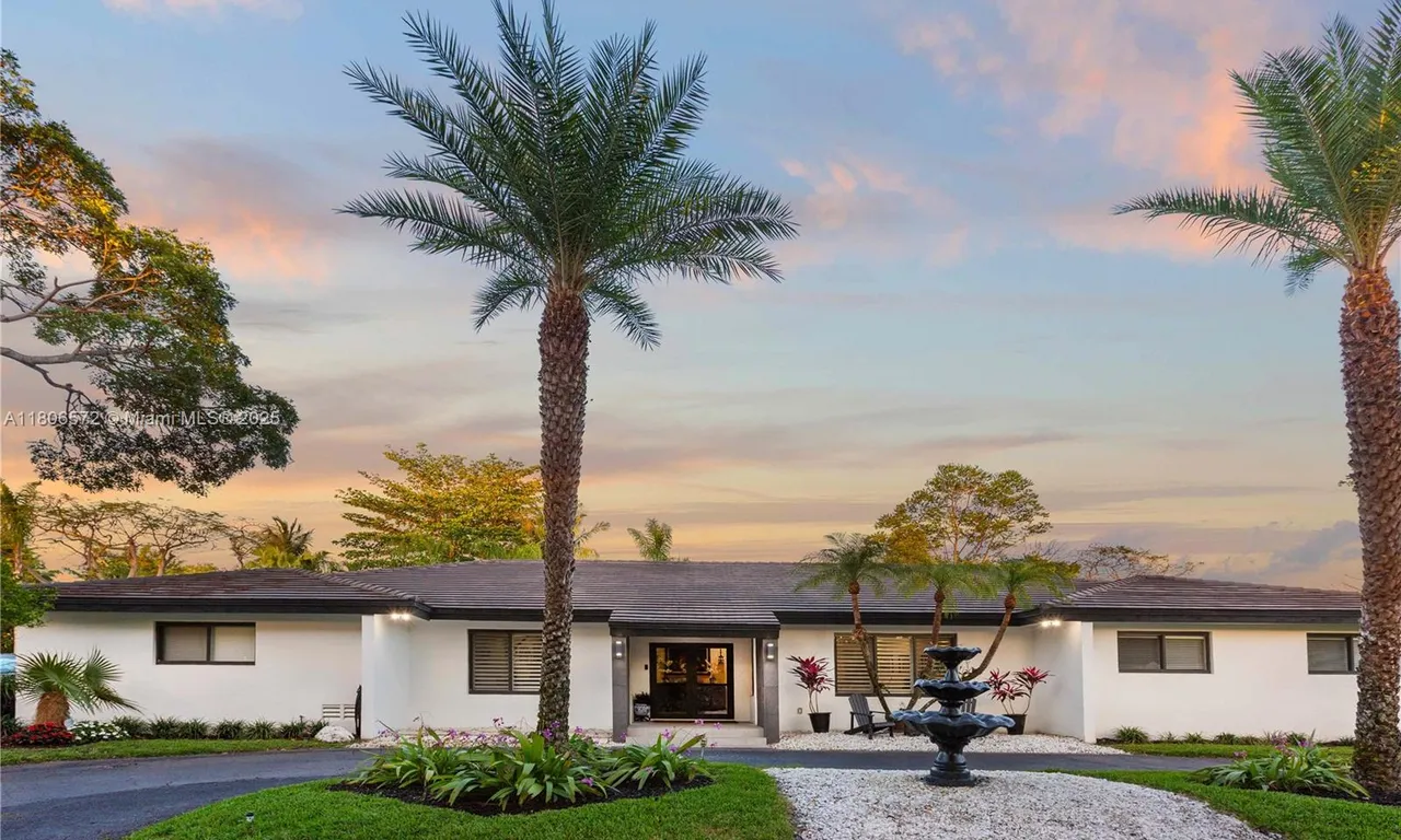 13505 SW 83rd Ct, Pinecrest FL 33156