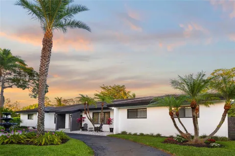 13505 SW 83rd Ct, Pinecrest FL 33156