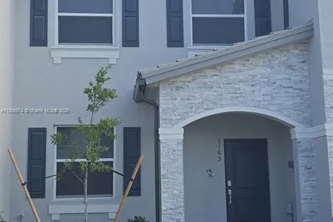 1165 SE 1 st, Florida City FL 33034