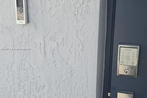 1165 SE 1 st, Florida City FL 33034