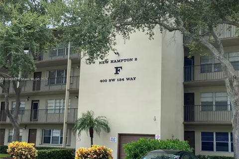 400 SW 134th Way # 413F, Pembroke Pines FL 33027